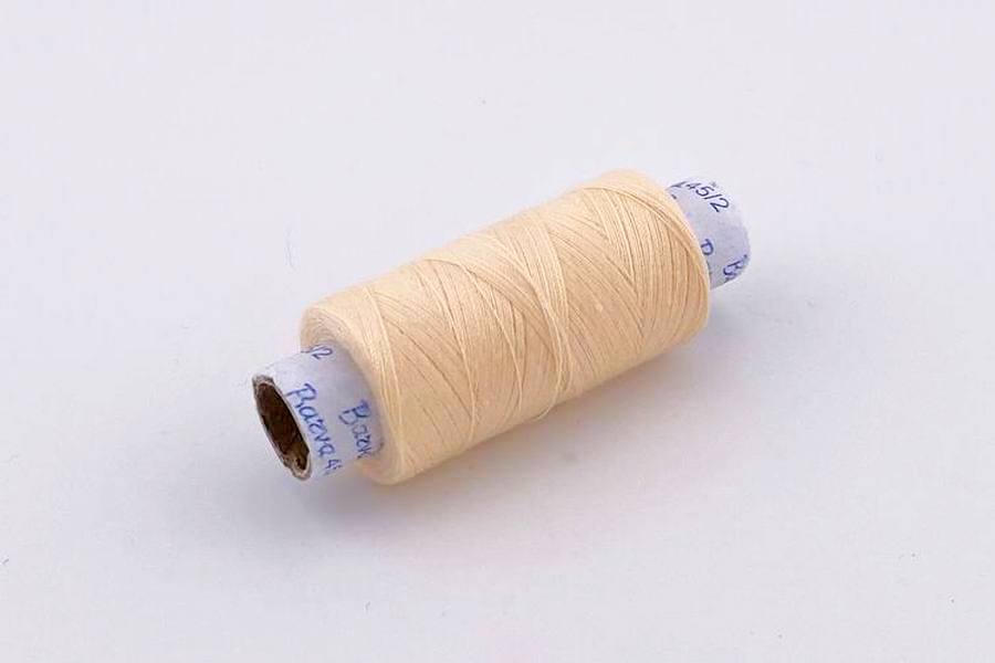 Нитки швейні 45S/2 Barva поліестер 100% персиковий блідий 300 м