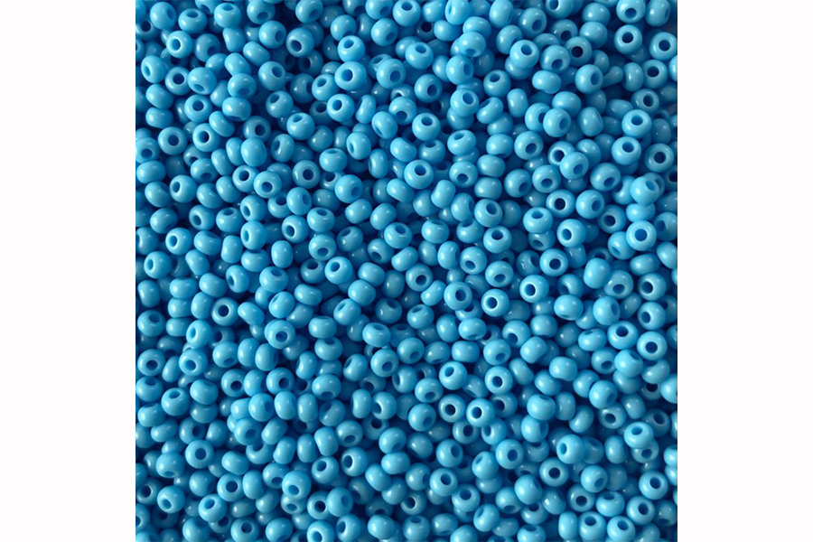 Бісер Preciosa 63020 №10 непрозорий натуральний блакитний яскравий 2,3 мм