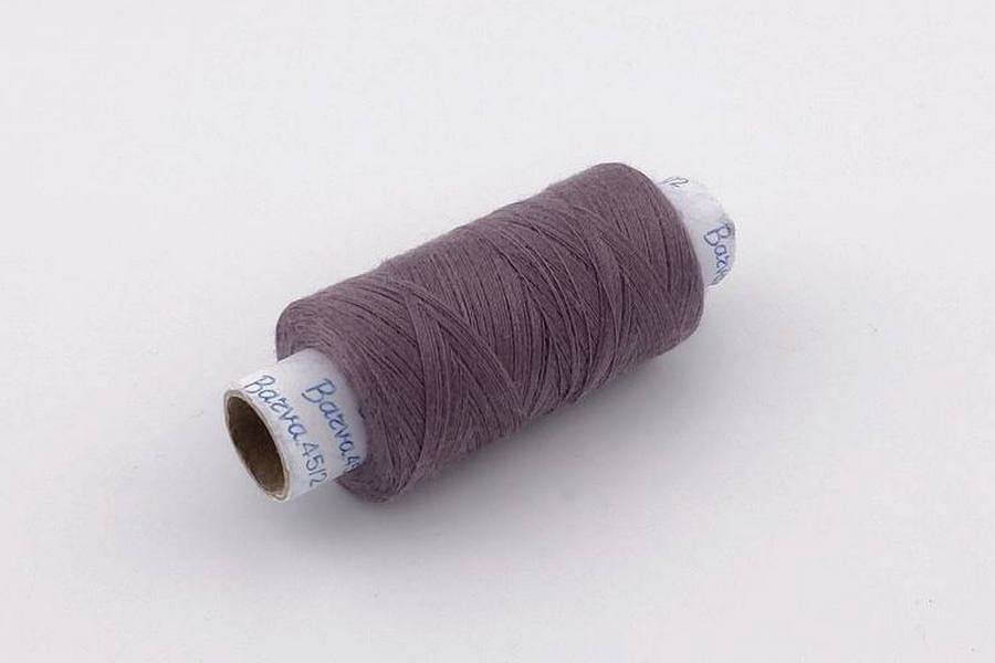 Нитки швейні 45S/2 Barva поліестер 100% фрезовий сливовий 300 м 6054