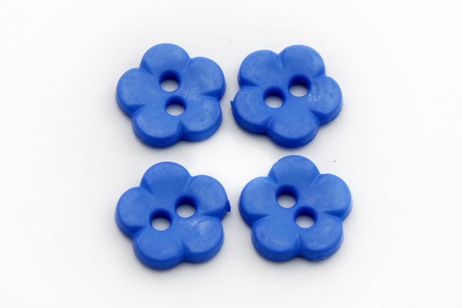 Гудзик 14 мм Mertbutton 2 отвори глянець волошковий світлий