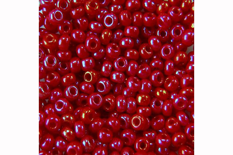 Бісер Preciosa 94190 №10 непрозорий райдуга малиновий темний 2,3 мм