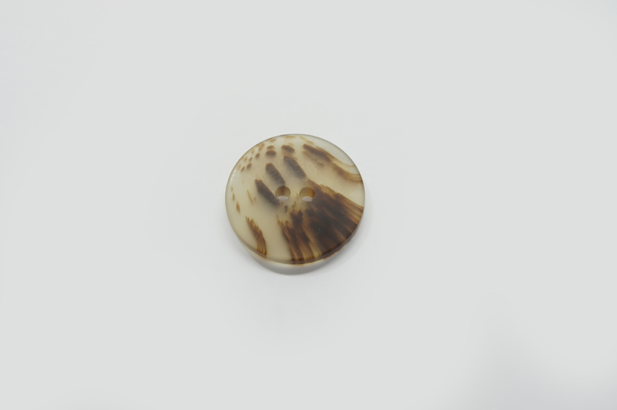 Гудзик 23 мм 2 отвори класичний