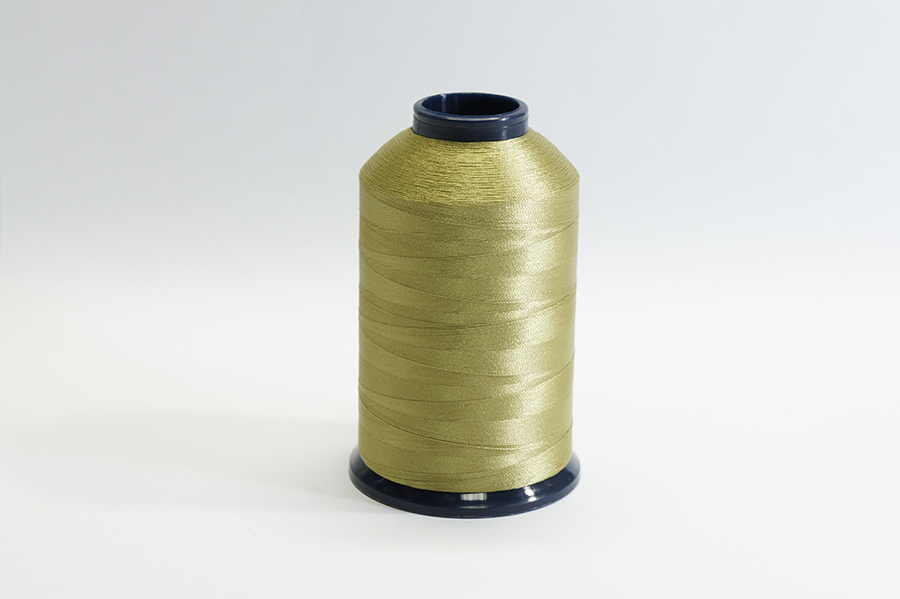 Нитки вишивальні Royal 5000 м поліестер 100% салатовий Р221