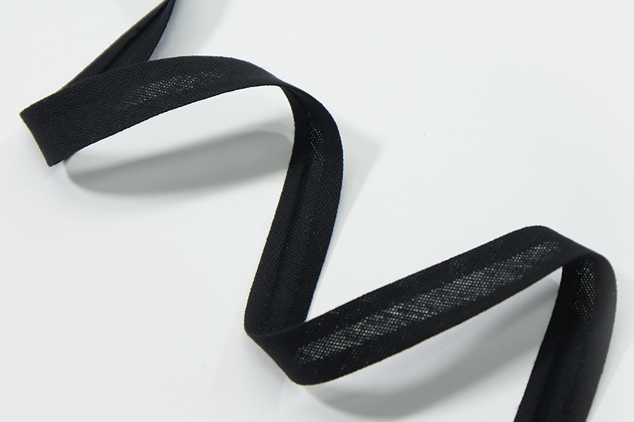 Бейка 20 мм матова, підвернута чорний