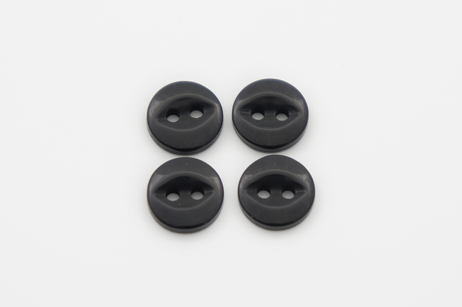 Гудзик 11 мм Mertbutton 2 отвори перламутр чорний 4011-18-000