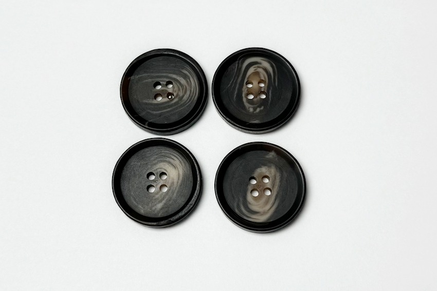 Гудзик 27 мм Mertbutton 4 отвори дерево