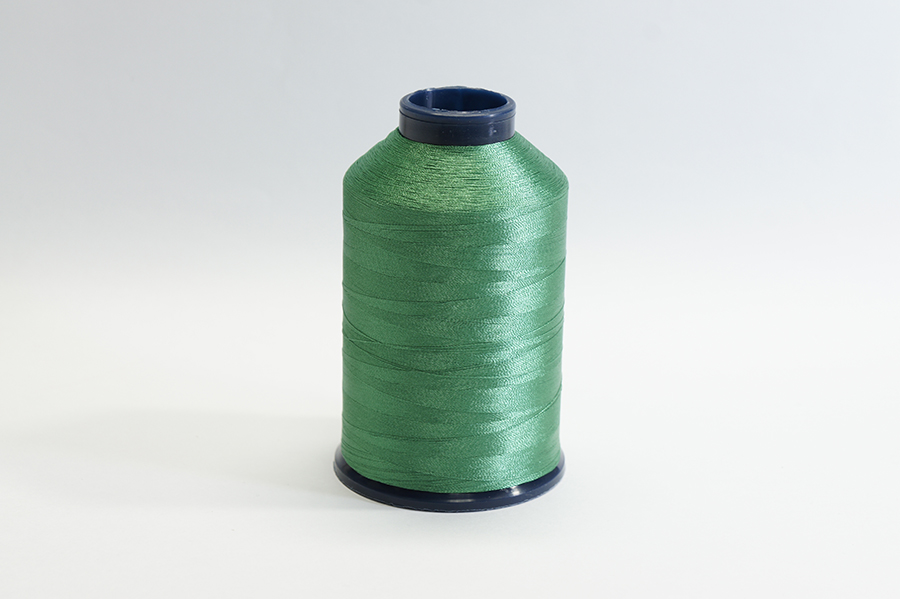 Нитки вишивальні Royal 5000 м поліестер 100% зелений світлий Р116