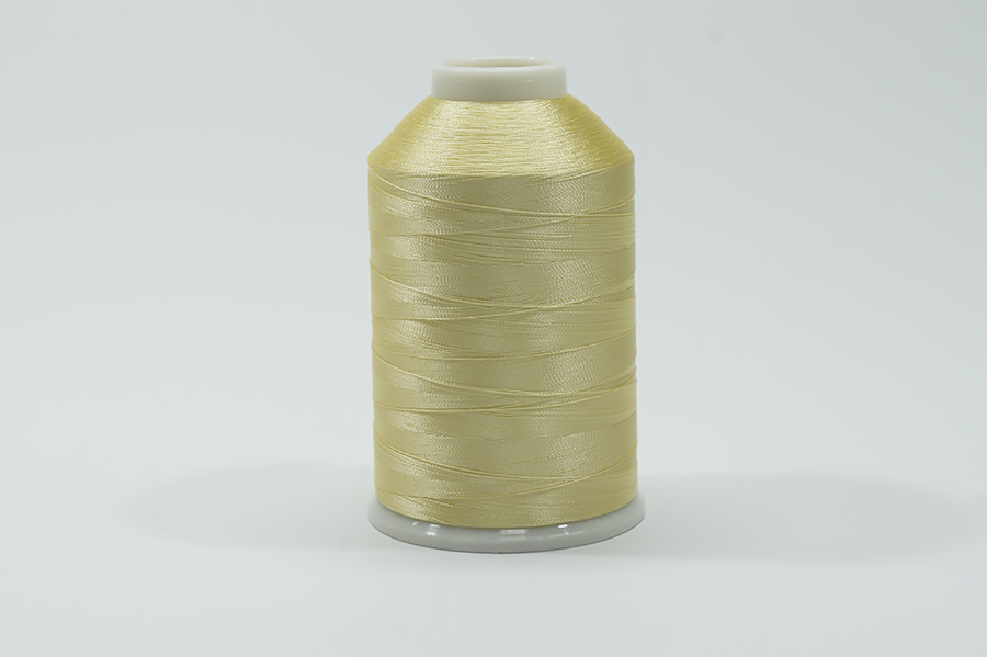 Нитки вишивальні Royal 5000 м віскоза 100% жовтий світлий С015