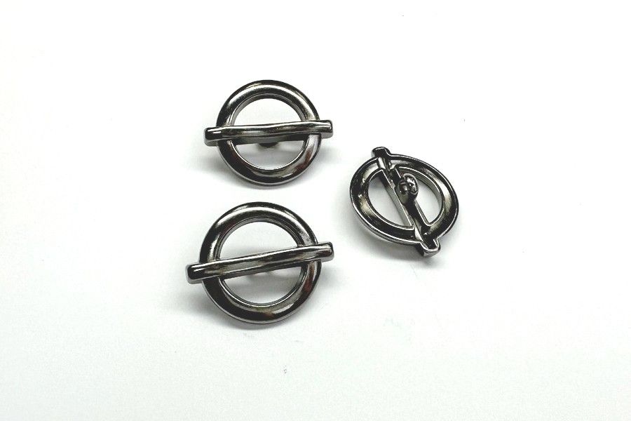 Гудзик на ніжці 15 мм Mertbutton нікель чорний SMB-023