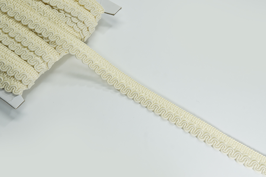 Тасьма сутаж 13 мм MH молочний