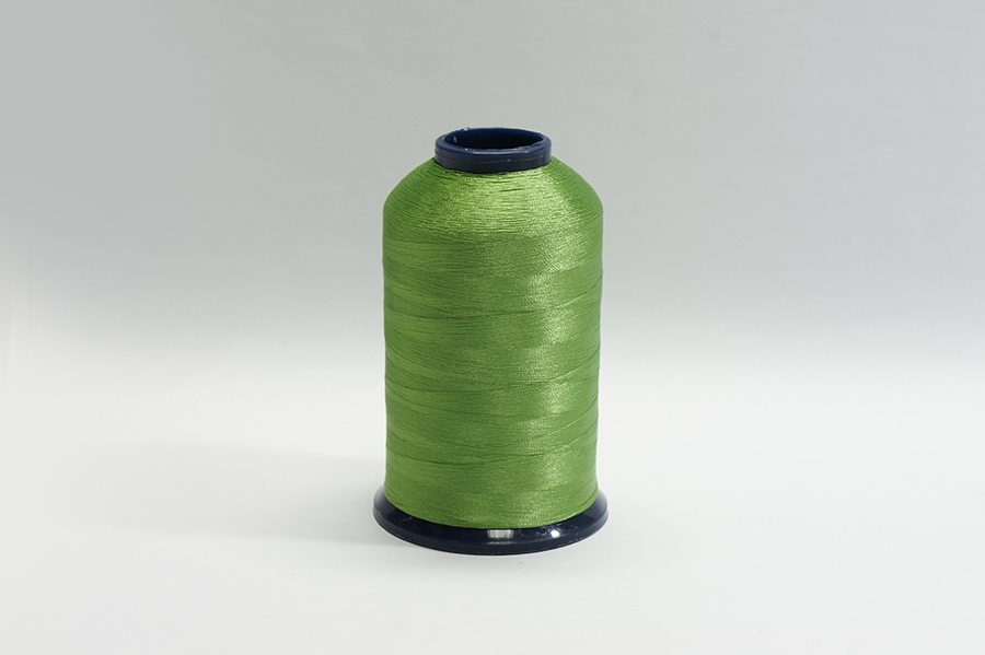 Нитки вишивальні Royal 5000 м поліестер 100% салатовий Р125