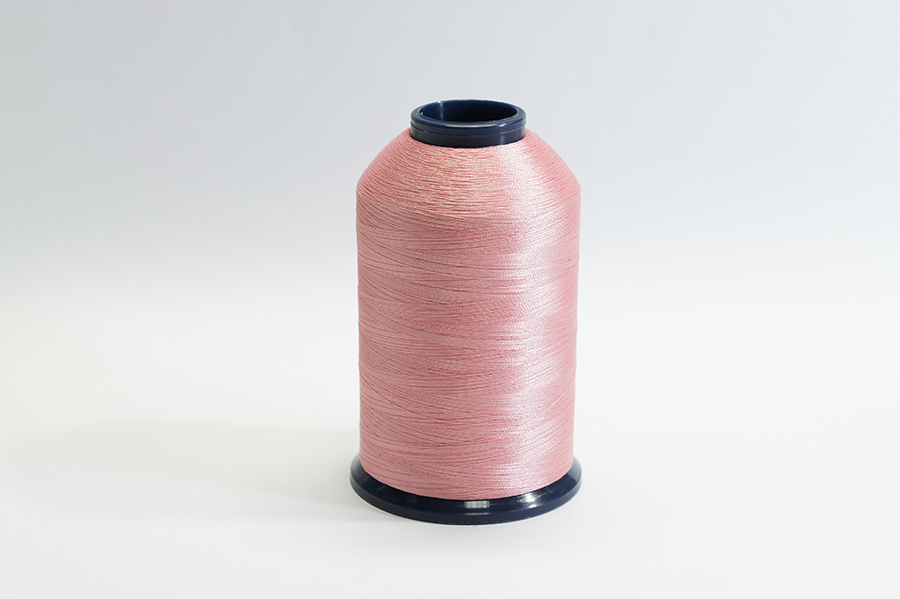 Нитки вишивальні Royal 5000 м поліестер 100% рожевий світлий Р033