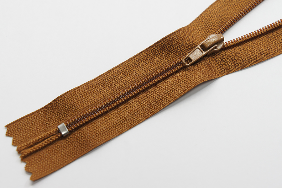 Блискавка MH Тип 4 золотистий коричневий 18 см