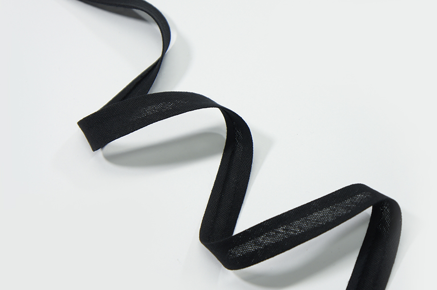 Бейка 16 мм матова, підвернута чорний