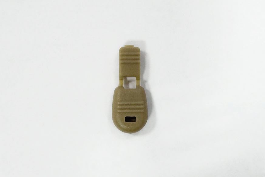 Фіксатор для шнура 18х22 мм нейлон MH одинарний койот