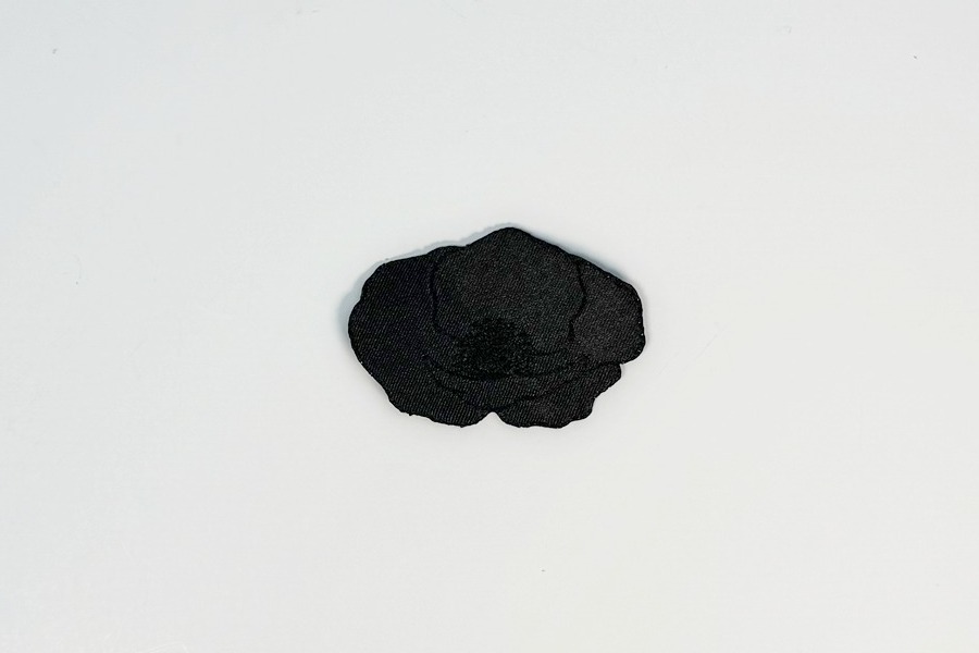 Термоаплікація 44х60 мм на силіконі чорний