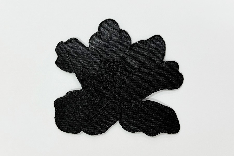 Термоаплікація 100х112 мм на силіконі чорний