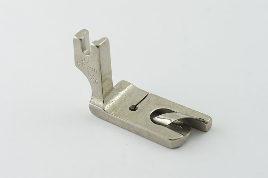 Лапка LOT- 8,0 мм закритий зріз