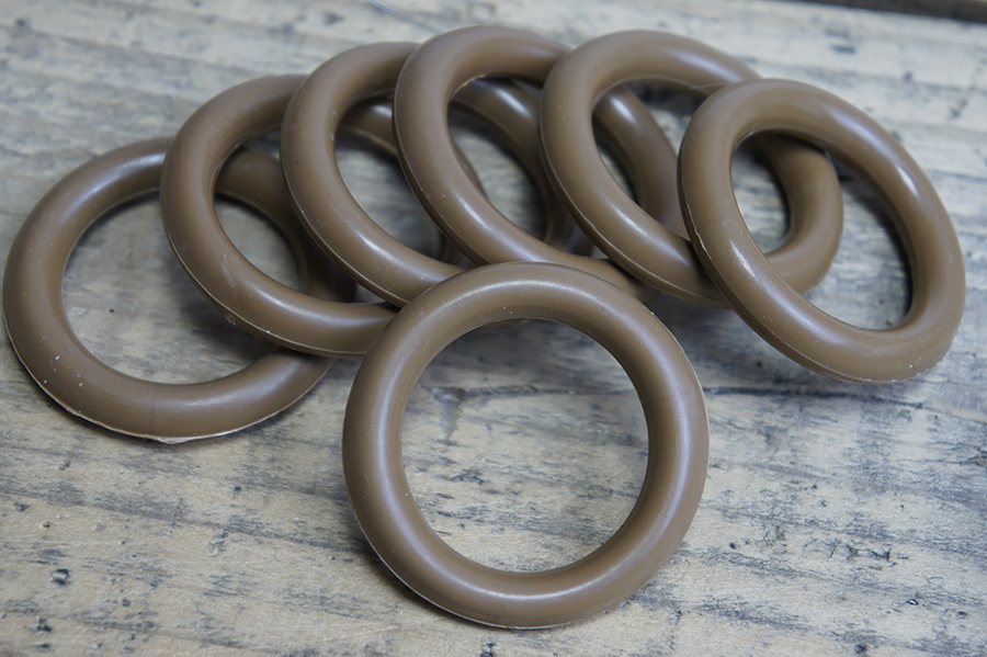 Кільце 33 мм пластикове бежевий золотистий темний