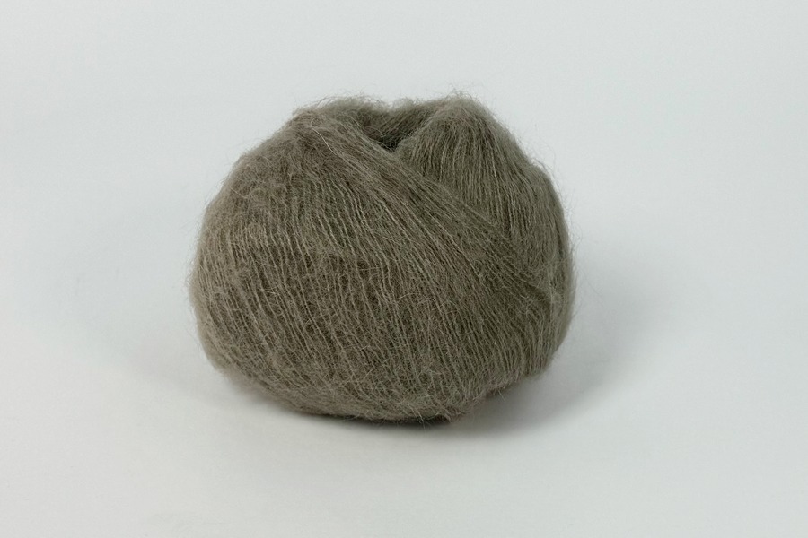 Пряжа Mohair кід мохер 75%, поліамід 25% полиновий світлий 200м(25гр) 6032-7067-4