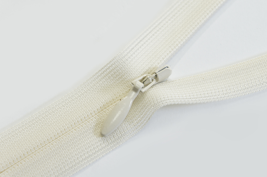 Блискавка YKK Тип 2 молочний 60 см CHC-60-801-DA