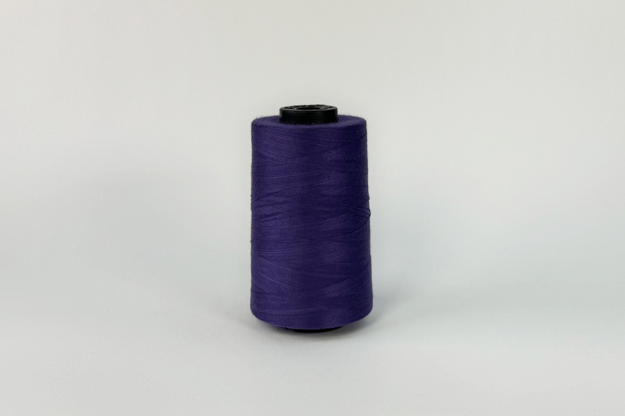 Нитки швейні №40/2 Barva штапельні поліестер 100% фіолетовий яскравий 5000 м 2033