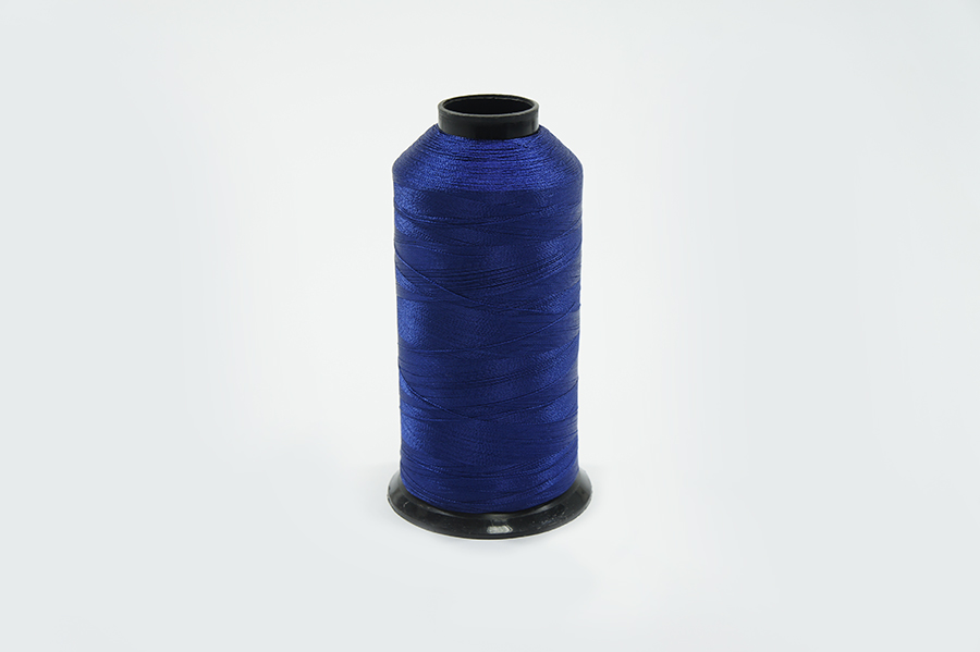 Нитки вишивальні Royal 5000 м віскоза 100% синій 05814