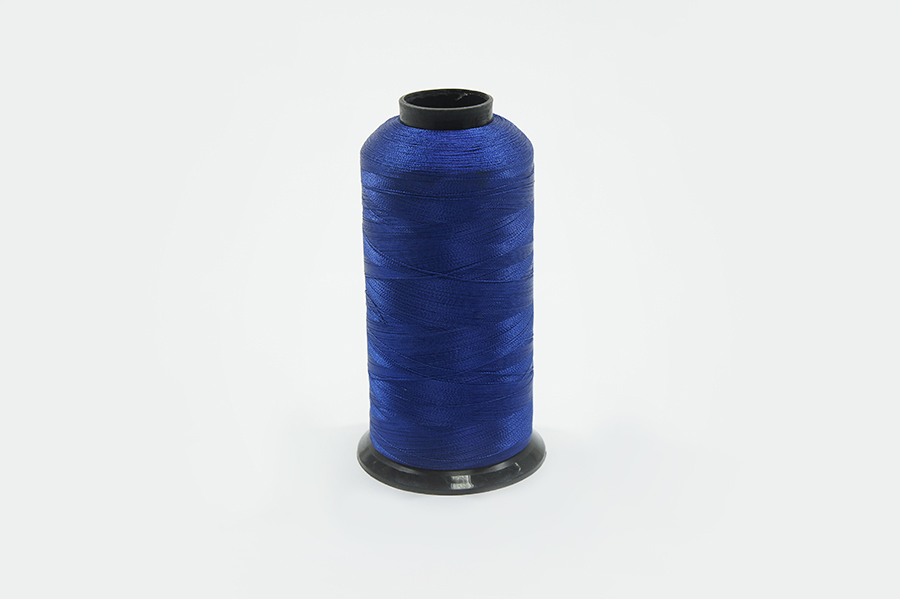 Нитки вишивальні Royal 5000 м віскоза 100% синій 05837