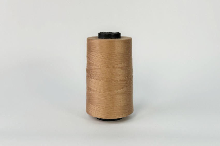 Нитки швейні №40/2 Barva штапельні поліестер 100% бежевий капучіно 5000 м 7038