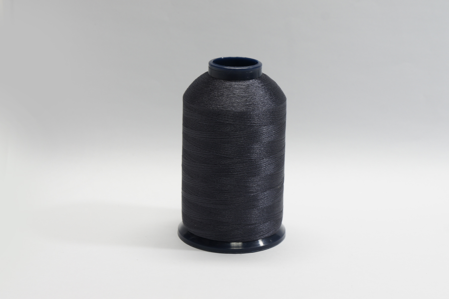 Нитки вишивальні Royal 5000 м поліестер 100% синій темний Р324-120-5000ПЕ