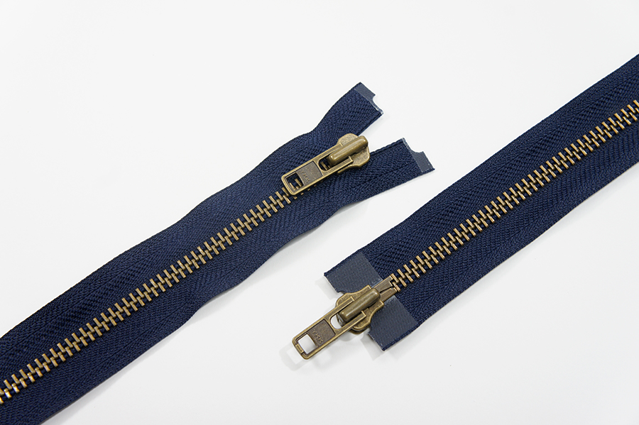 Блискавка YKK Тип 8, 2 замка синій темний 75 см