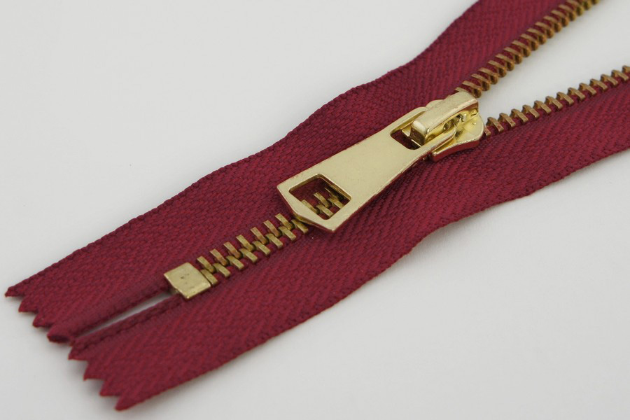 Блискавка MH Тип 5, нероз'ємні червоний яскравий 18 см 5MCE-018-519-gold