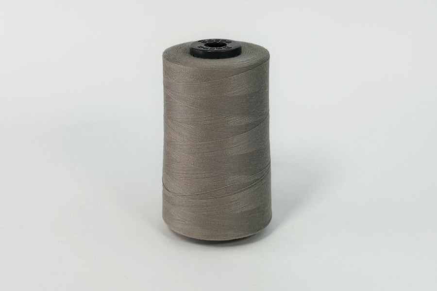 Нитки швейні №40/2 Barva штапельні поліестер 100% бежевий сірий 5000 м 5040
