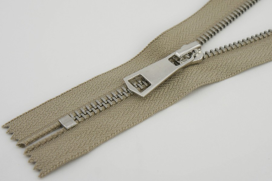 Блискавка MH Тип 5, нероз'ємні бежевий світлий 18 см 5MCE-018-573-nik