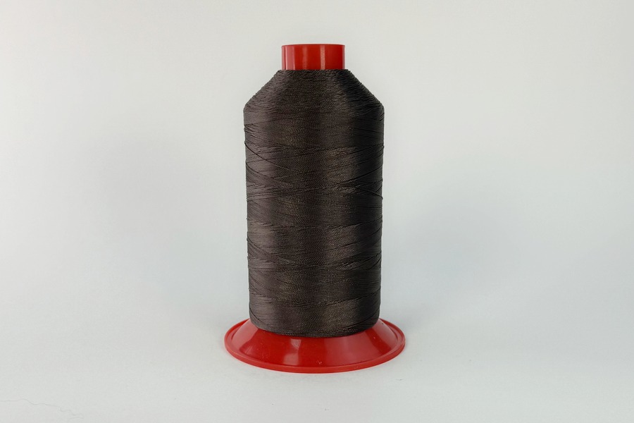 Нитки швейні №40 Barva високоміцні поліестер 100% коричневий темний 2850 м 7022