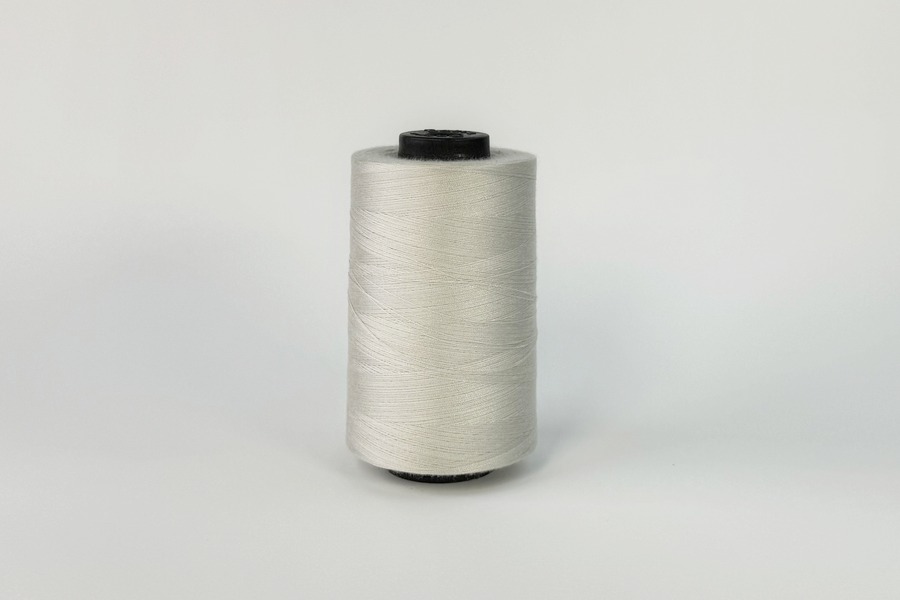 Нитки швейні №40/2 Barva штапельні поліестер 100% сірий світлий 5000 м 5052-40/2-5000