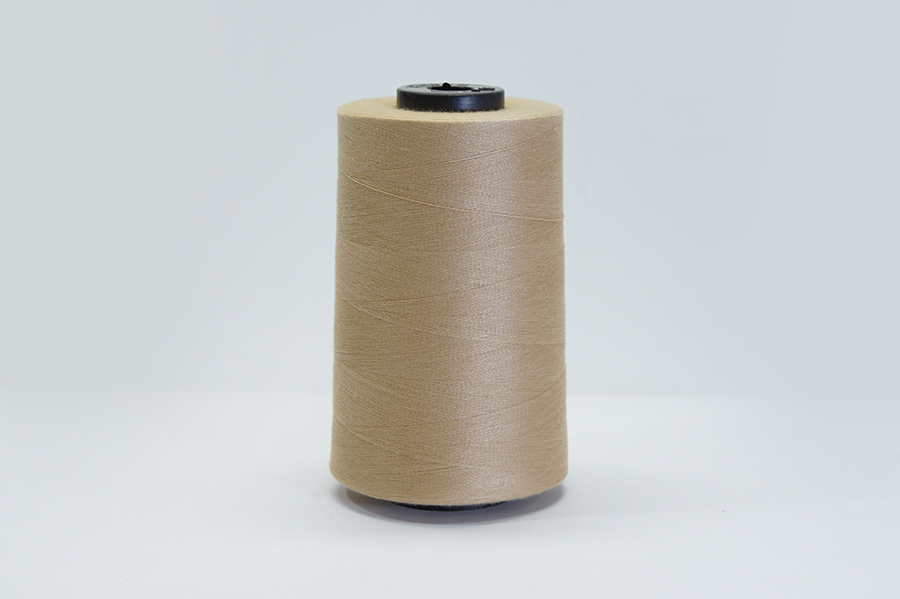 Нитки швейні №20/2 Barva штапельні поліестер 100% бежевий золотистий 2500 м 7042