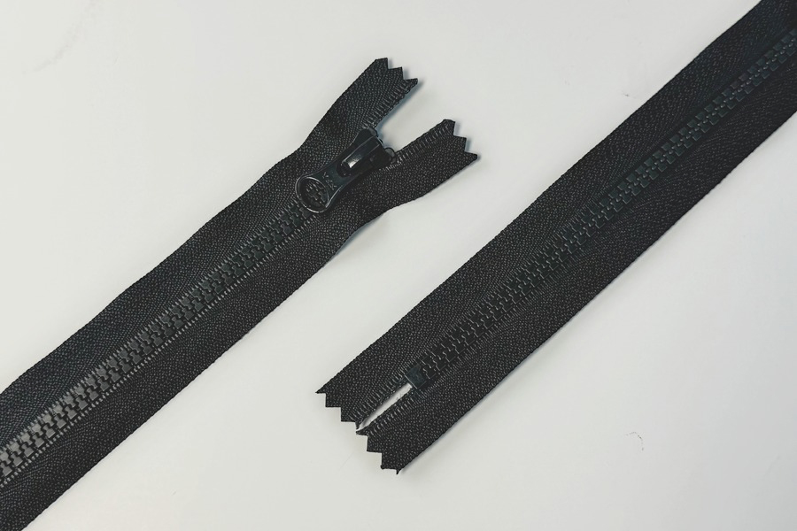 Блискавка YKK Тип 5, нероз'ємні сірий темний 18 см VSC-18-156-DA8LHD