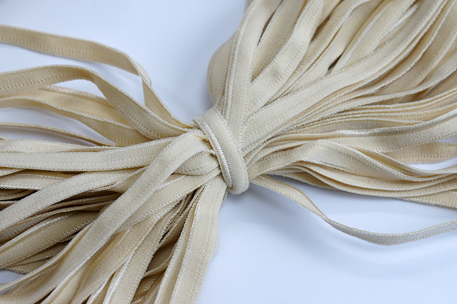 Тасьма еластична 9 мм Лента персиковий блідий