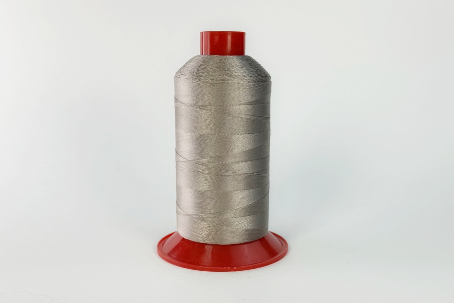 Нитки швейні №40 Barva високоміцні поліестер 100% бежевий сірий світлий 2850 м 7001