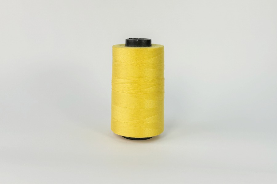 Нитки швейні №28/2 Barva армовані поліестер 100% жовтий канарейковий 2500 м 3013