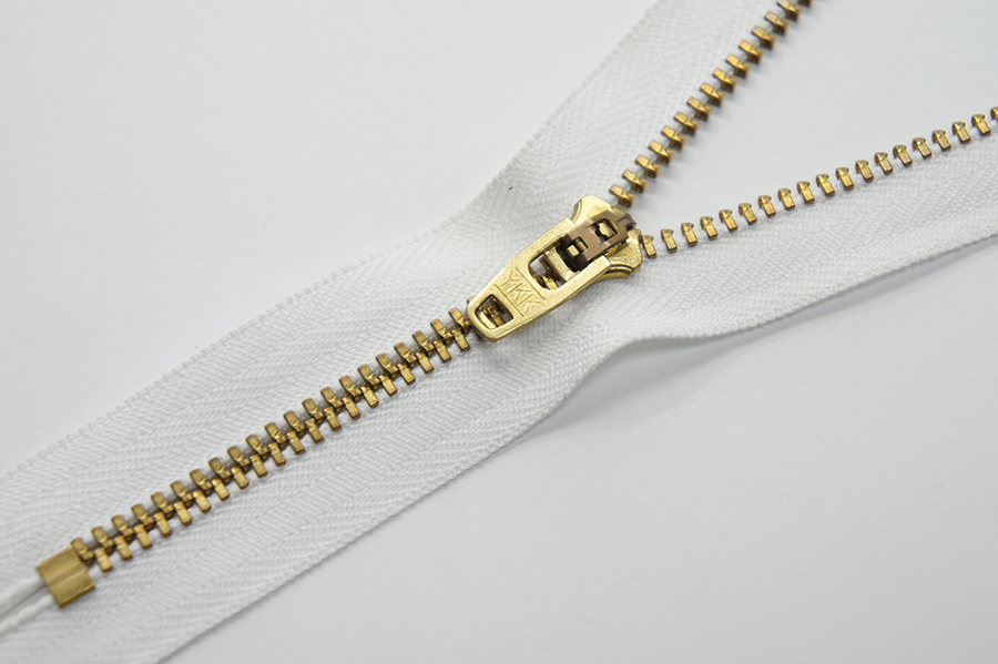 Блискавка YKK Тип 3, нероз'ємні білий 16 см YGRC-16-501-GSN8