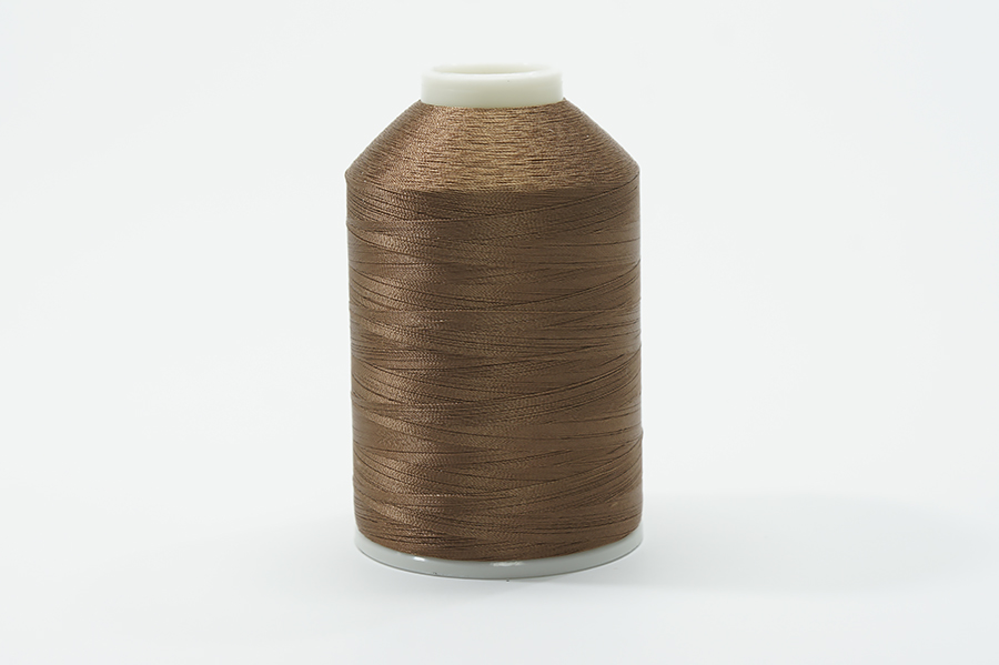 Нитки вишивальні Royal 5000 м віскоза 100% коричневий світлий С072