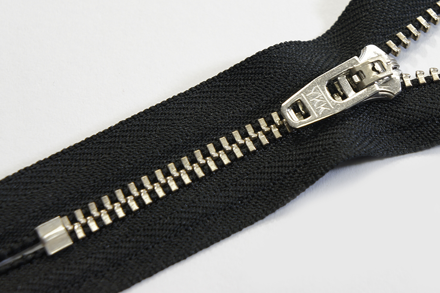 Блискавка YKK Тип 3, нероз'ємні чорний 14 см YMRNC-14-580-GSN8