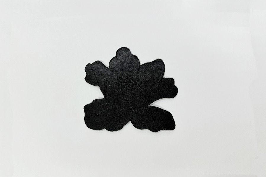 Термоаплікація 70х79 мм на силіконі чорний