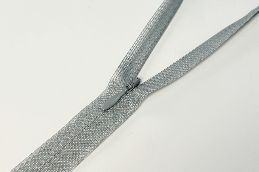 Блискавка YKK Тип 2 сірий світлий 20 см CHC-20-396-DA