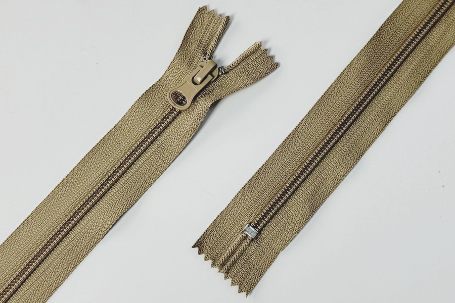 Блискавка MH Тип 5 койот пісочний 18 см