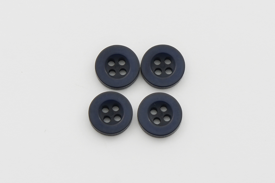 Гудзик 11 мм Mertbutton 4 отвори перламутр синій темний 40091-18-0859