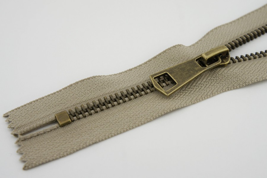 Блискавка MH Тип 5, нероз'ємні бежевий світлий 18 см 5MCE-018-573-bronz