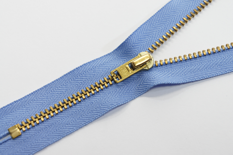 Блискавка YKK Тип 3, нероз'ємні волошковий світлий 16 см